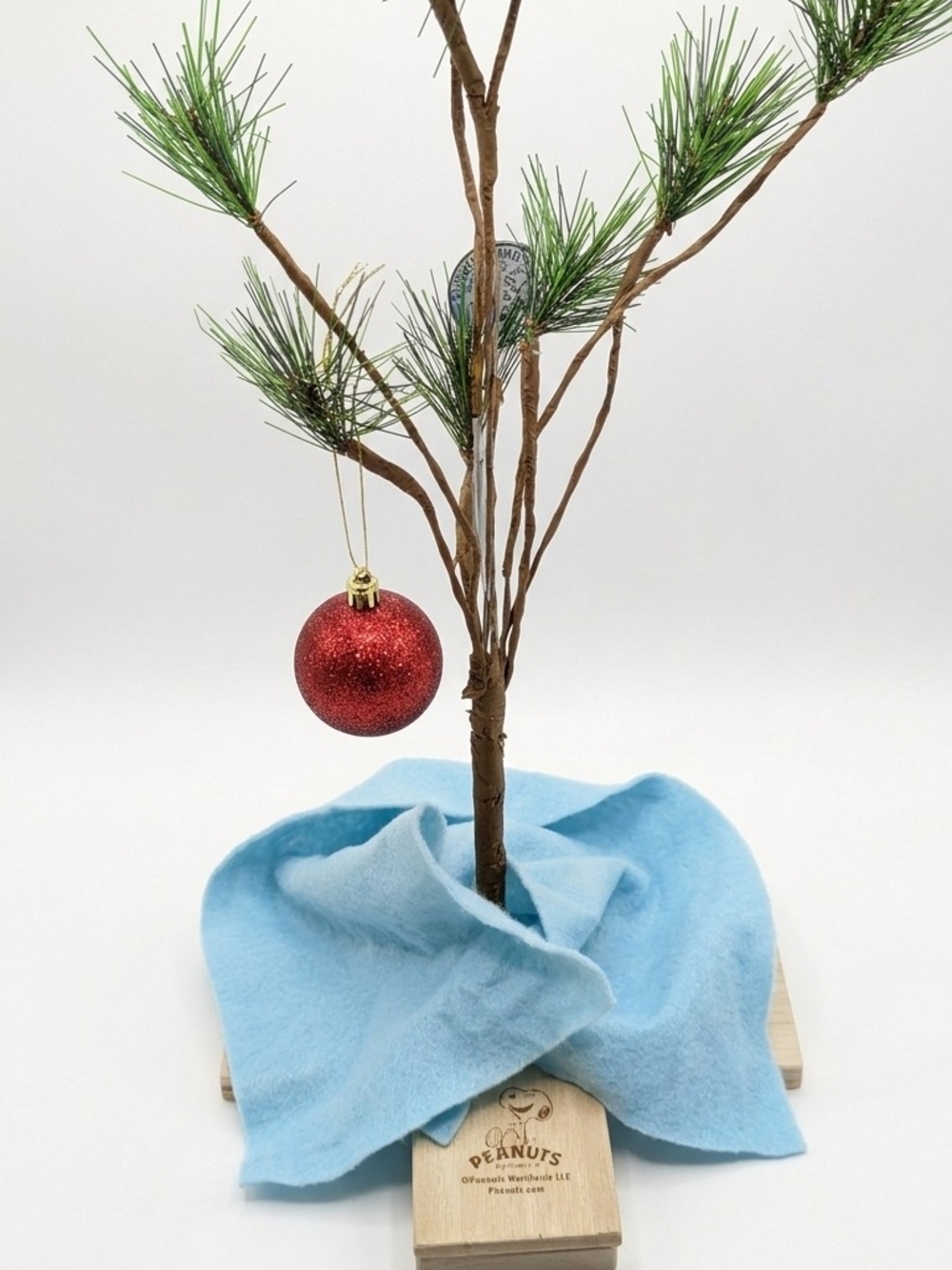 Official Charlie Brown 24" Musical Christmas Tree w/ Box (Fair) 2011 Peanuts